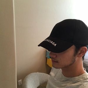 Black balenciaga dad hat.
